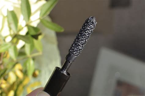 chanel mascara le volume revolution de chanel review